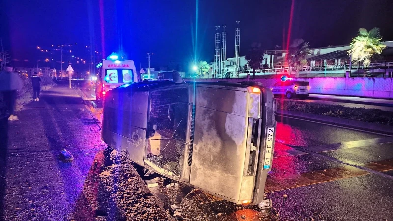 Trabzon’da trafik kazası: İki kişi yaralandı
