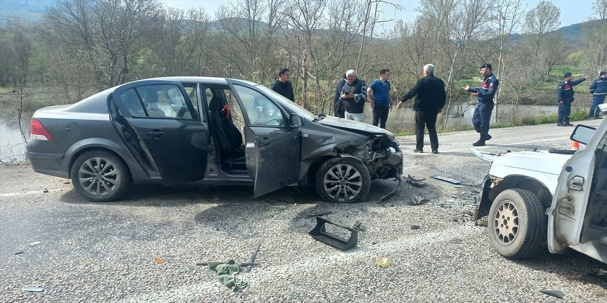 Balya'da Trafik Kazası: 7 Yaralı