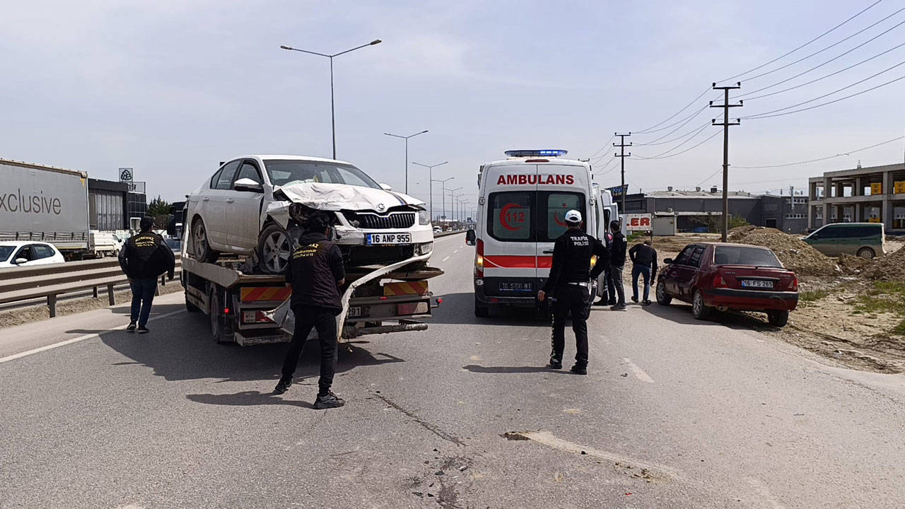 Bursa'da zincirleme trafik kazası: 1'i çocuk 5 kişi yaralandı
