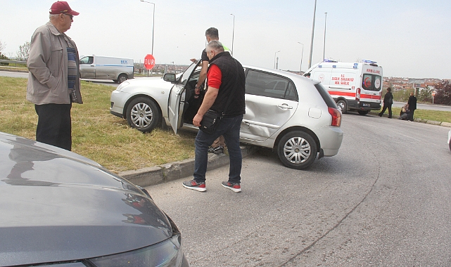 Babaeski'de Kavşakta Trafik Kazası: 1 Kişi Yaralı