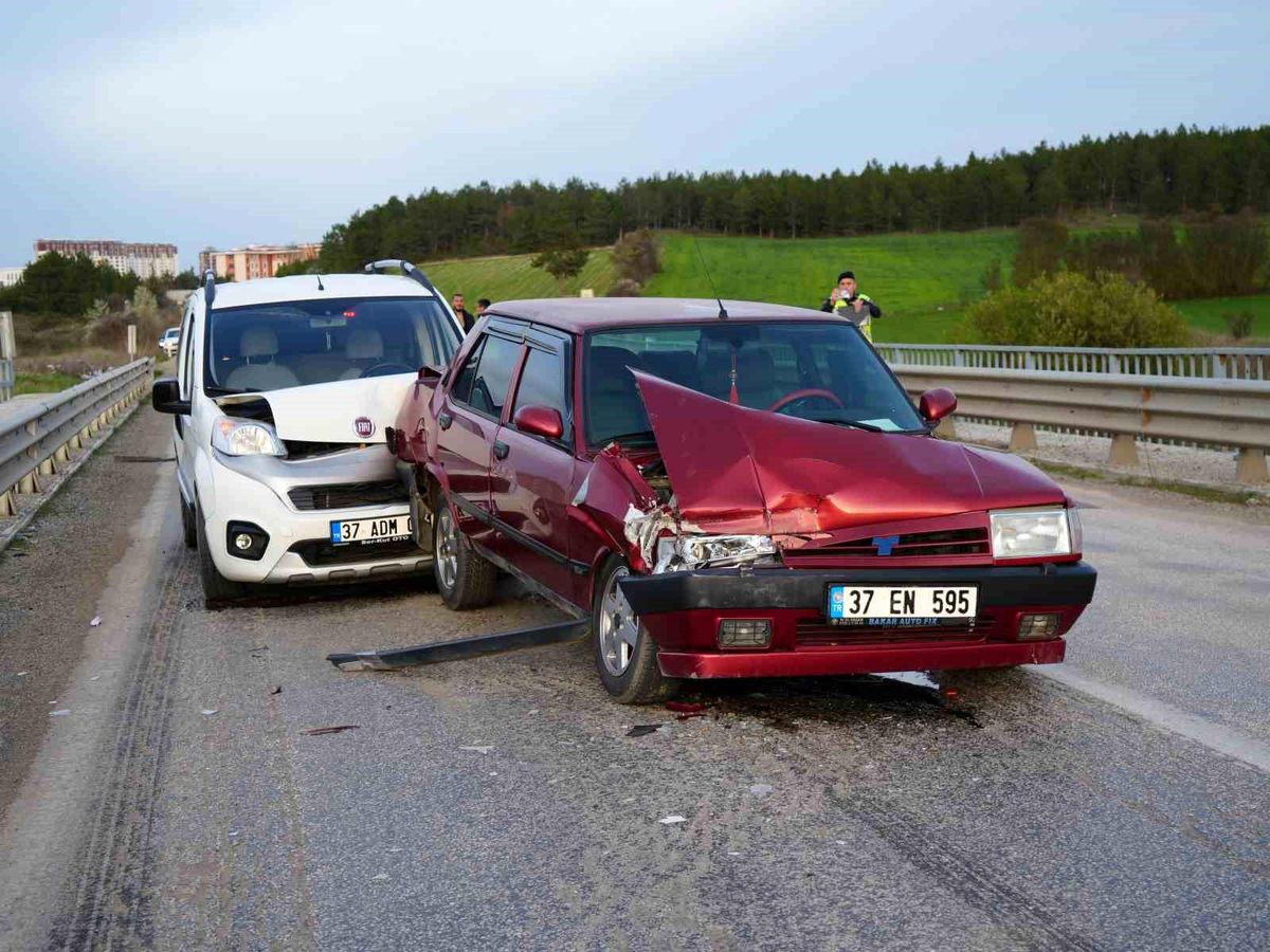 Kastamonu'da Zincirleme Trafik Kazası: 6 Yaralı