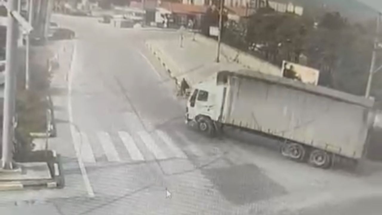Yaya geçidinde feci kaza: 19 yaşındaki Aysu Öksüz hayatını kaybetti