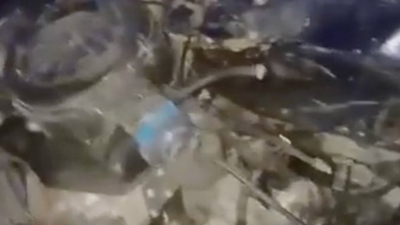 Afyon’da oteller bölgesinde korkunç kaza: Otomobil çelik bariyere çarpıp parçalandı, sürücü can verdi!