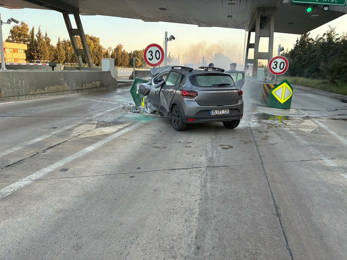 İzmir'de trafik kazası: Genç asistan hayatını kaybetti