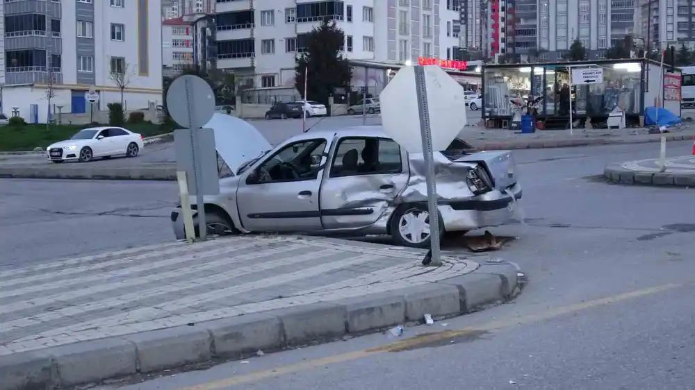 Malatya'da trafik kazası: 4 kişi yaralandı