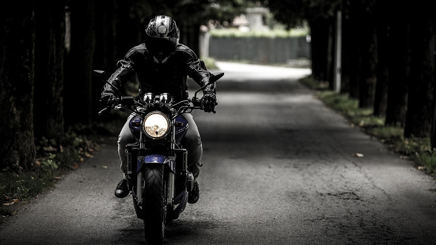 Motosikletin devrildiği kazada 1 kişi öldü, 1 kişi yaralandı
