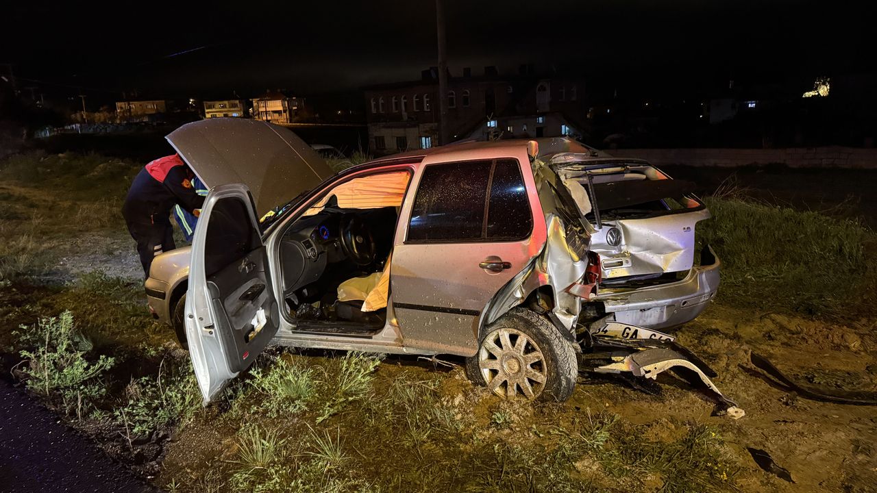 Nevşehir Ürgüp yolunda aracın devrildiği trafik kazasında 3 yaralı