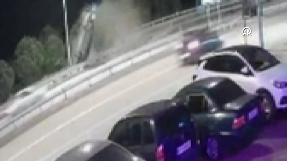 Trabzon Trafik Kazası: Karşı Şeride Uçan Otomobilde 3 Kişi Yaralandı