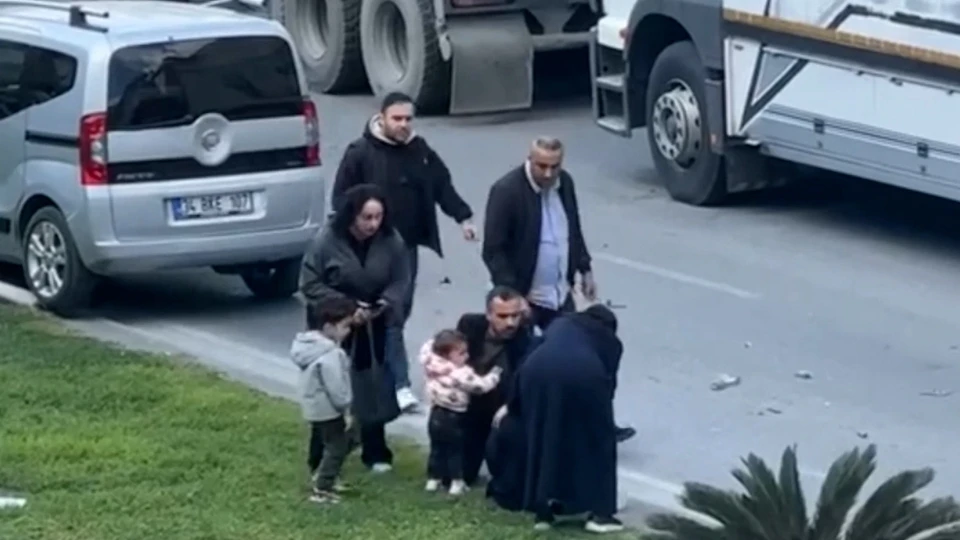 İstanbul Kağıthane'de trafik kazası: Bebeğiyle sinir krizi geçirdi