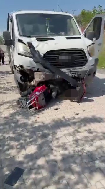 Trafik Kazasında baba öldü kızı yaralı