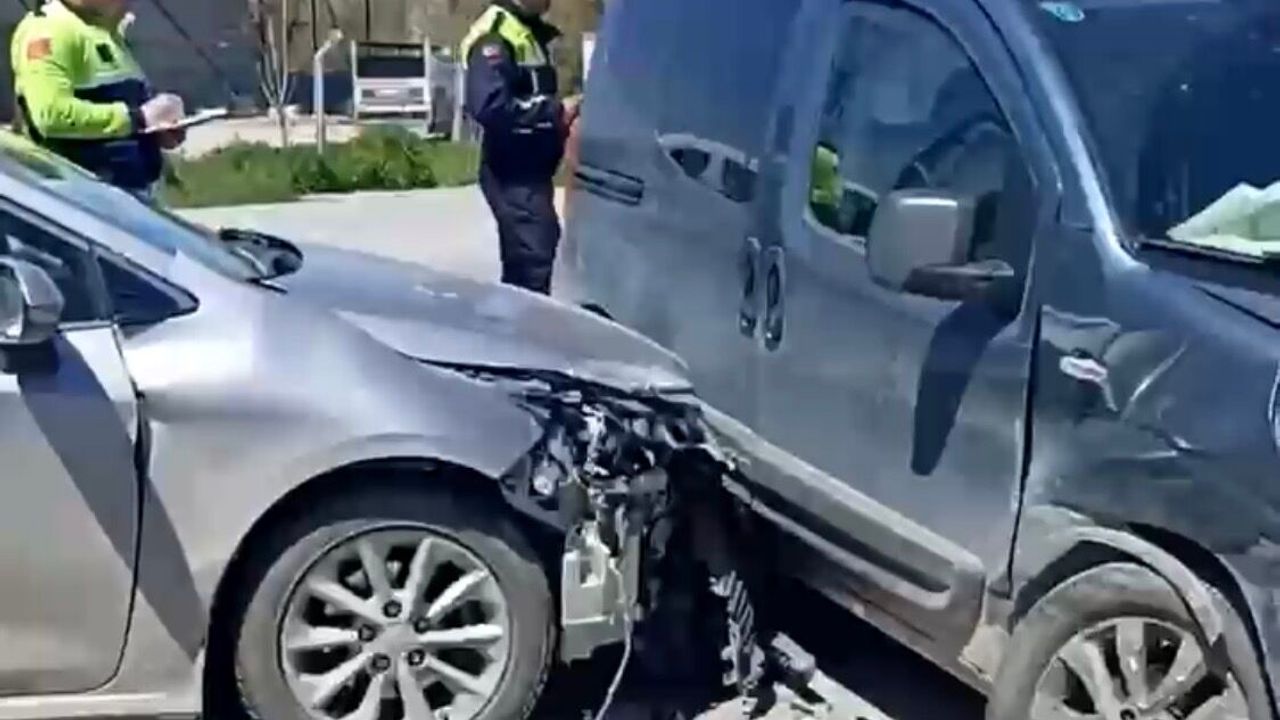 Malatya Dilek Mahallesi’nde Korkutan Kaza: 4 Kişi Yaralandı