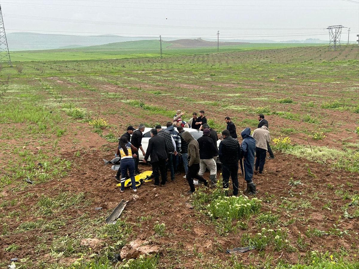 Siirt'te trafik kazası: 2 ölü, 3 yaralı