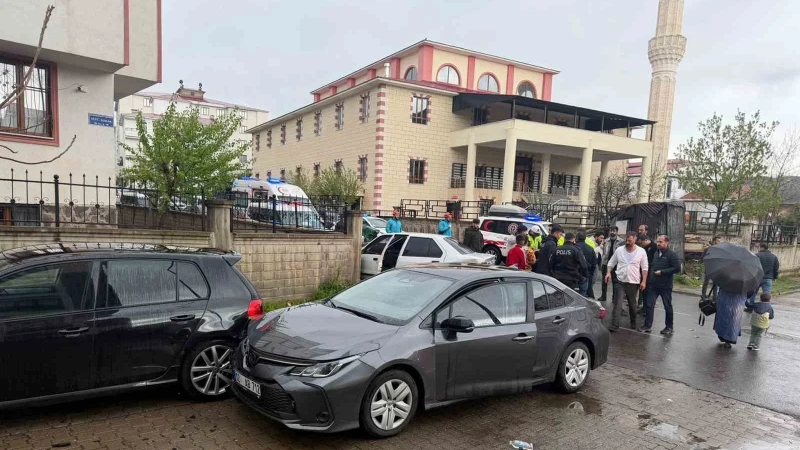 Bingöl’de trafik kazası: İki kişi yaralandı
