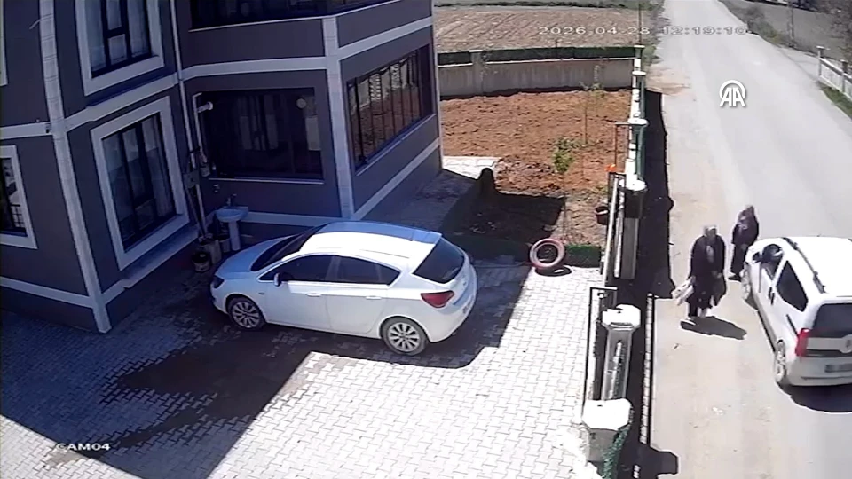 Elbistan'da kadının savrulduğu trafik kazası soruşturuluyor