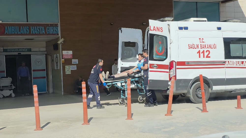 İnegöl'de Trafik Kazası: Cip İş Makinesine Çarptı, 1 Yaralı
