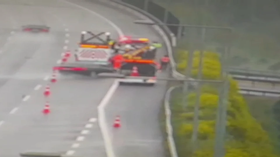 Sakarya Akyazı'da trafik kazası güvenlik kamerasında