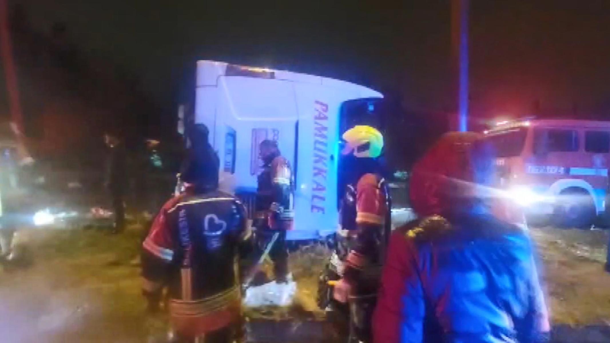 Balıkesir'de otobüs devrildi. 3 ölü, 31 yaralı