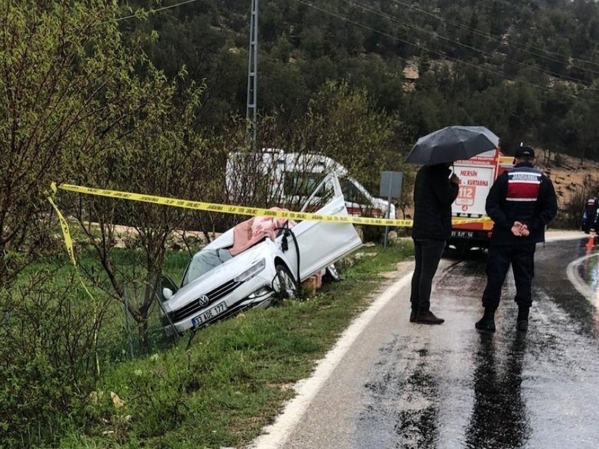 Mersin'de trafik kazası: 1 ölü 2 yaralı