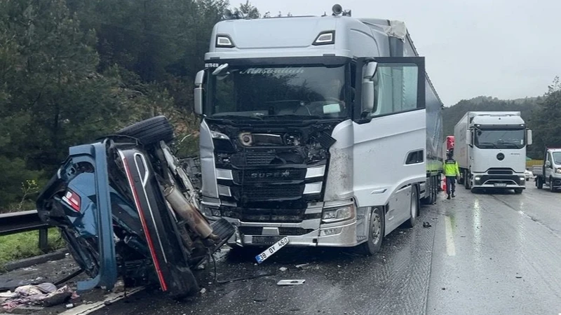 Tarsus-Pozantı Otoyolu'nda zincirleme kaza: 1 ölü 5 yaralı