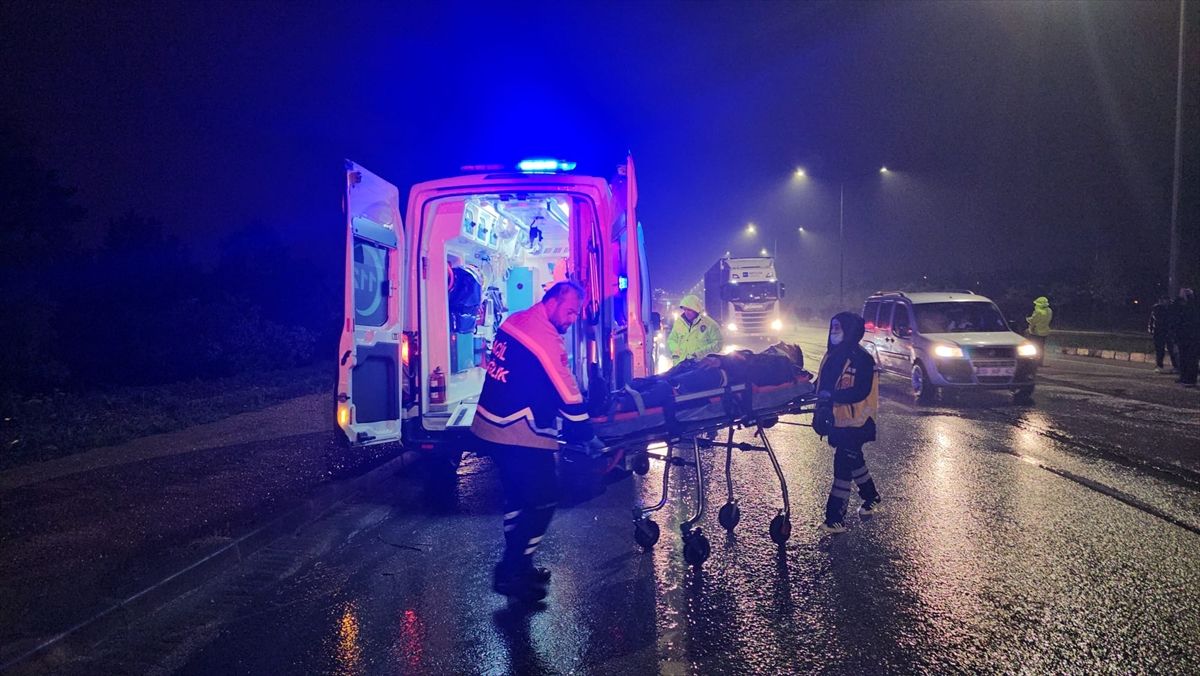 Çorum'da Trafik Kazası: Sürücü Hastaneye Kaldırıldı