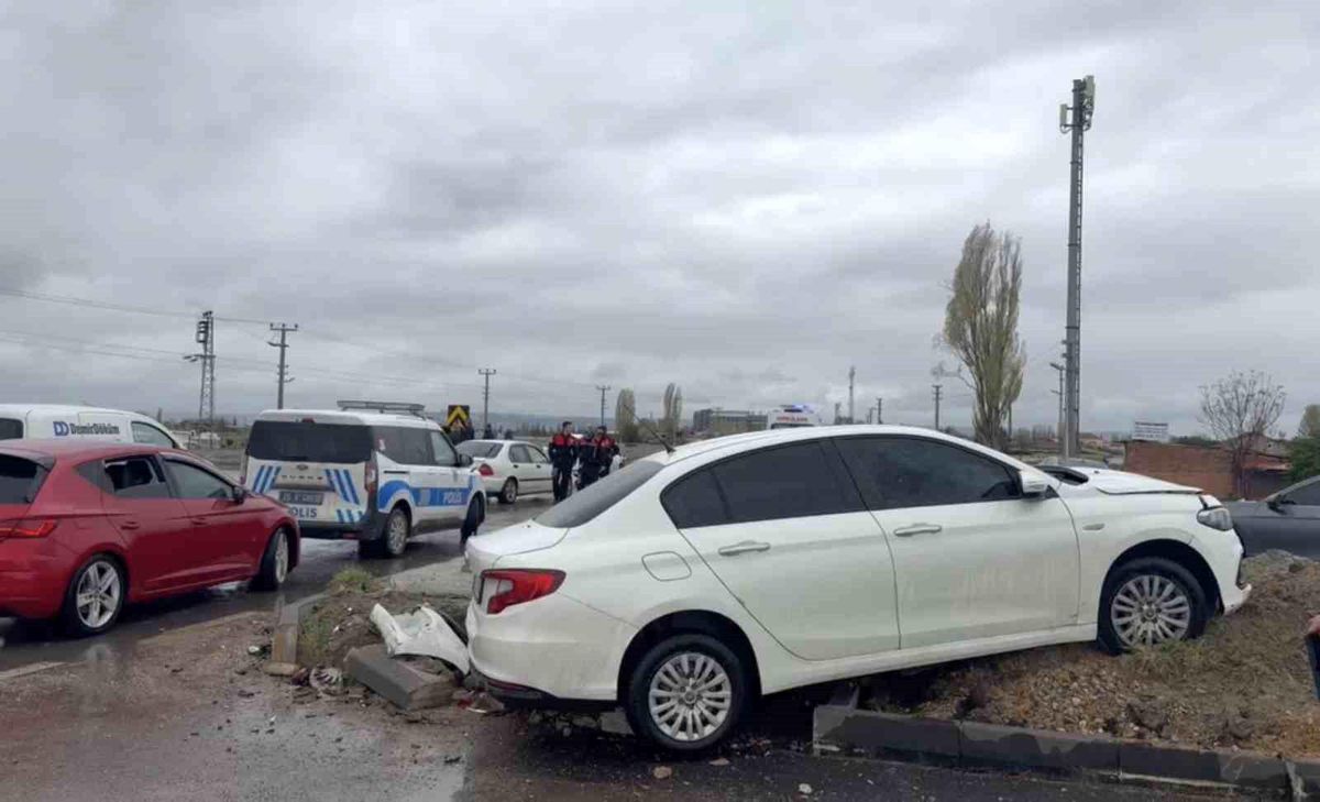 Eskişehir'de Trafik Kazası: Bir Çocuk Yaralandı