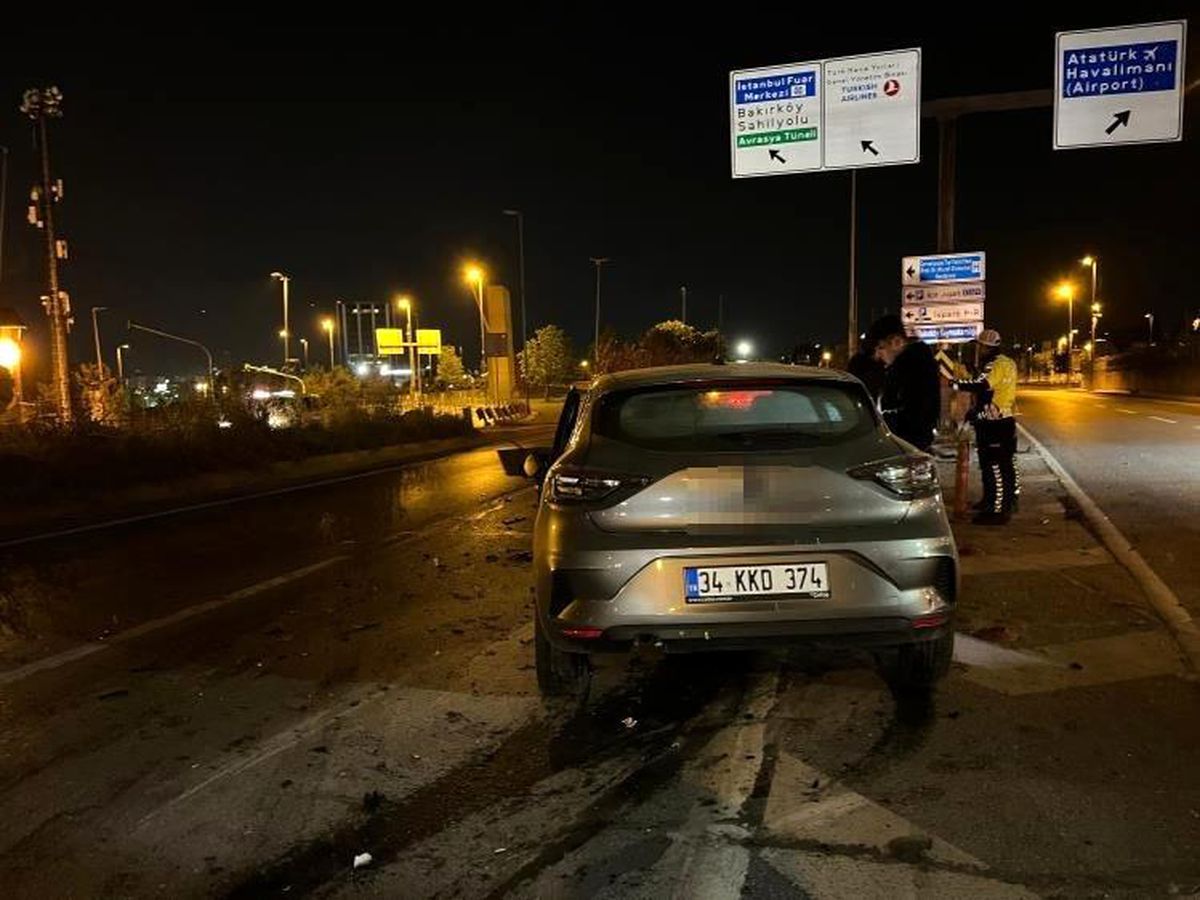 Bakırköy'de Trafik Kazası: Sürücü Yaralandı