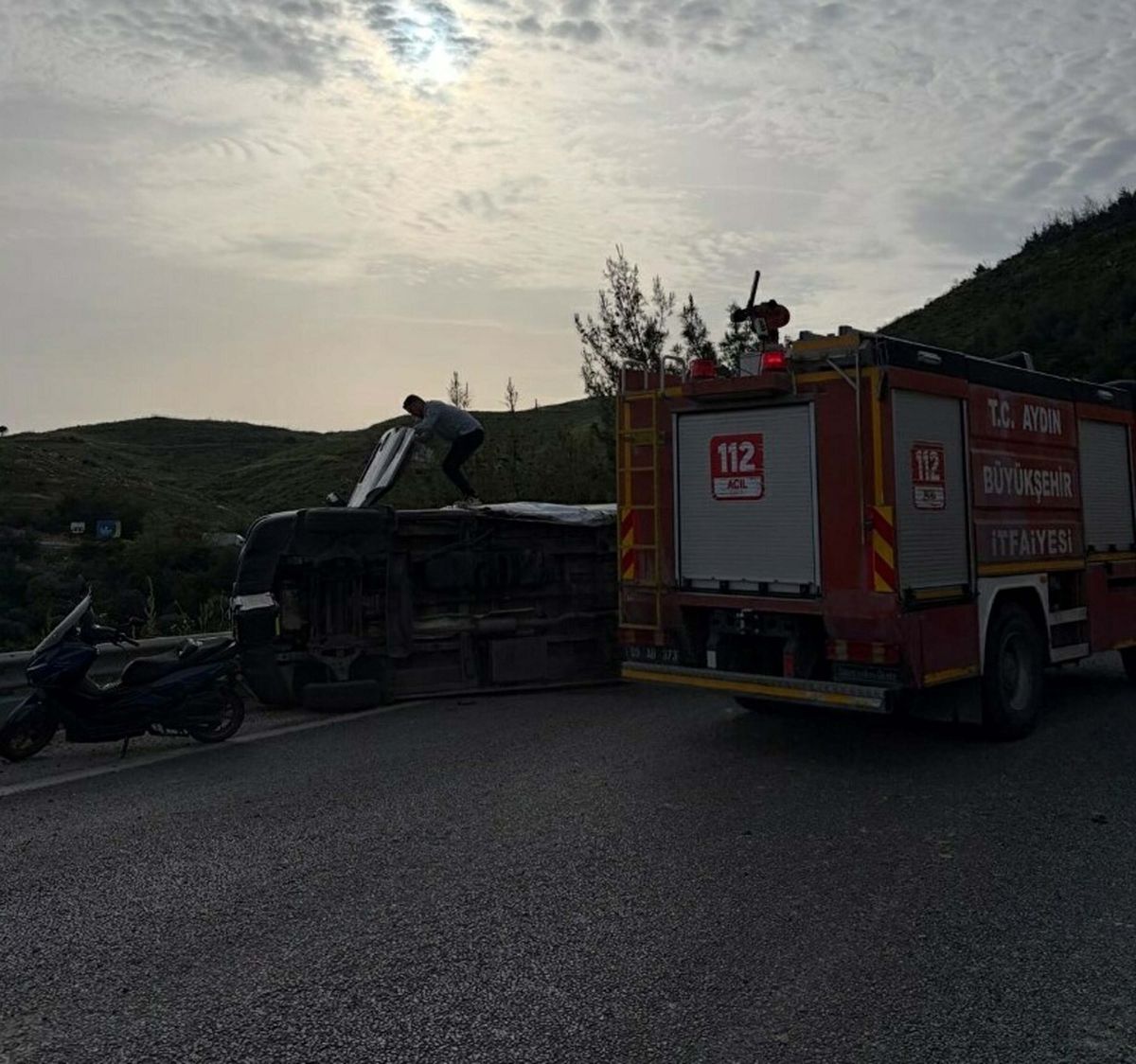 Kuşadası'nda Trafik Kazası: 12 Yaralı