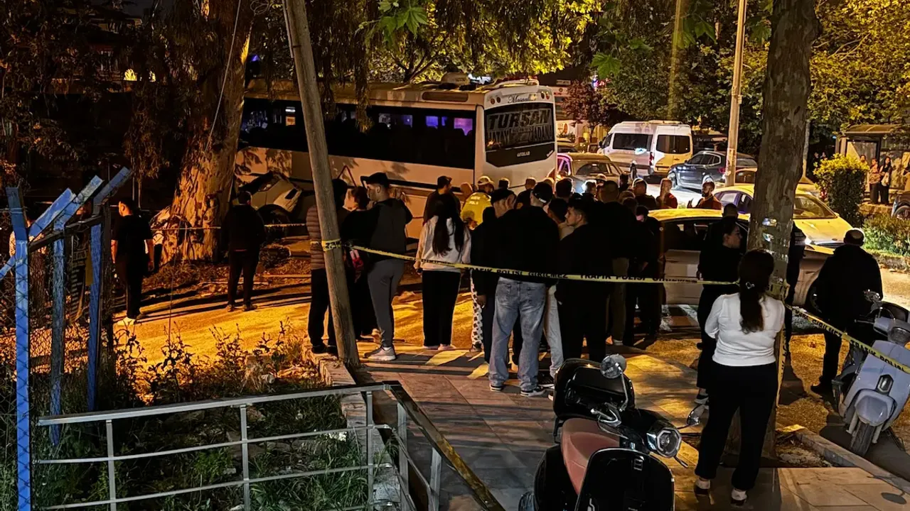 Defne'de Korkutan Otobüs Kazası!
