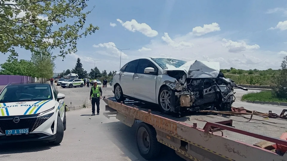Gaziantep OSB'de kaza: TIR ile otomobilin çarpışması sonucu bir kişi hayatını kaybetti | Gündem Haberleri