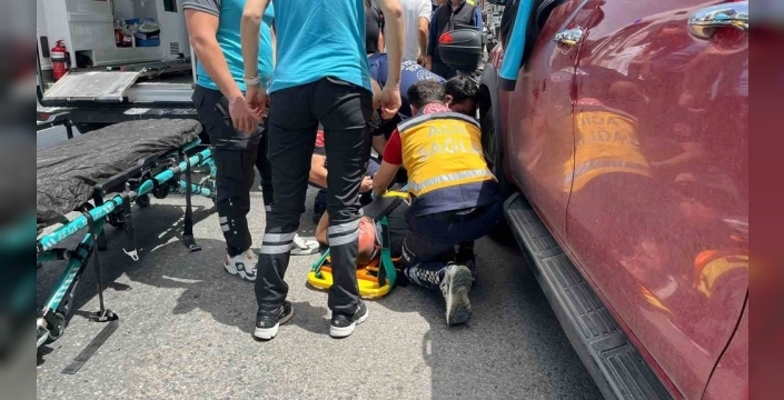 Menteşe'de iki araç çarpıştı, motosikletli yaralandı
