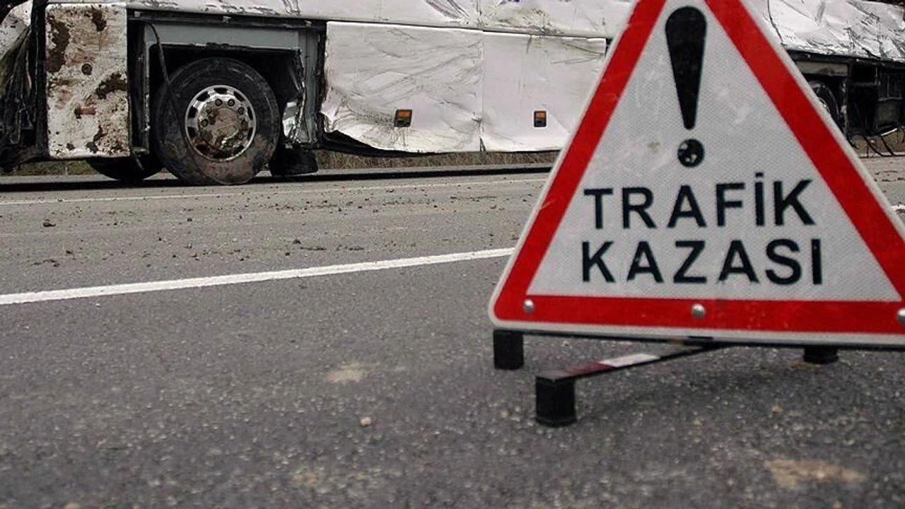 Gece boyunca peş peşe trafik kazaları
