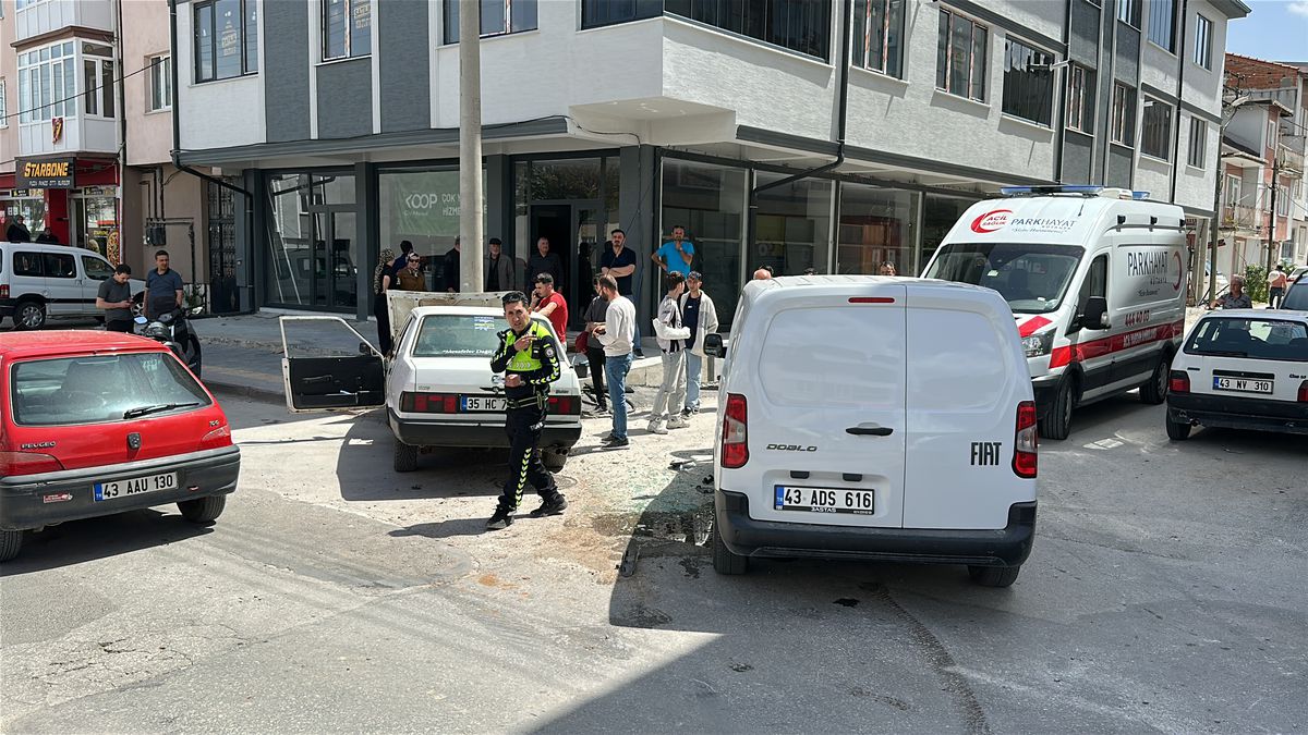 Kütahya'da Trafik Kazası: 1 Yaralı, 80 Bin TL Ceza