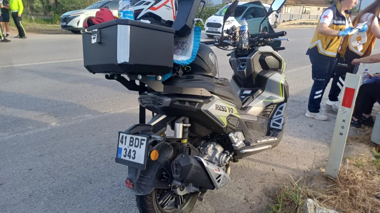 Bursa'da bir trafik kazası daha! Motosikletli çift ölümden döndü...