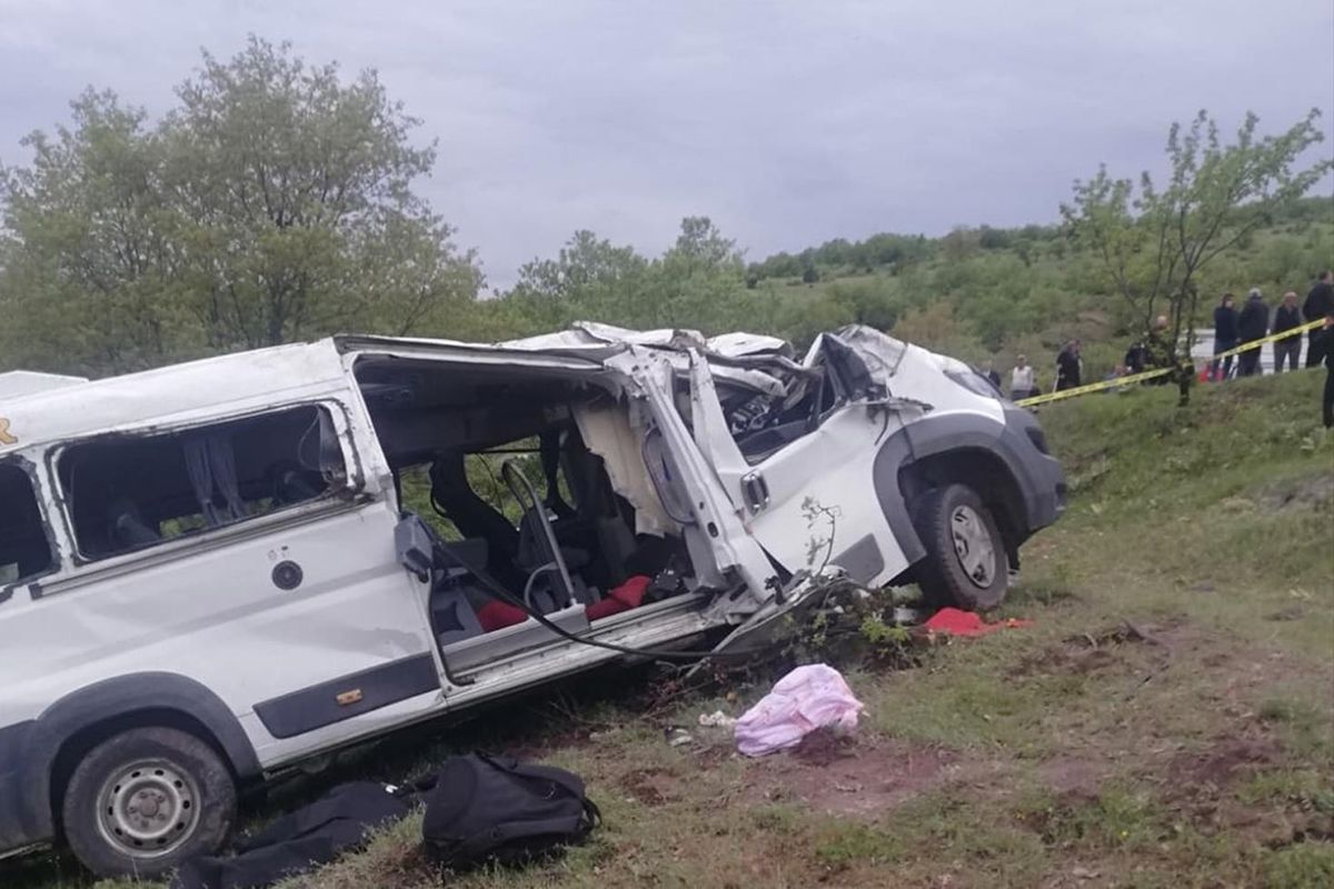 Yozgat'ta Servis Kazası: 3 Ölü, 7 Yaralı
