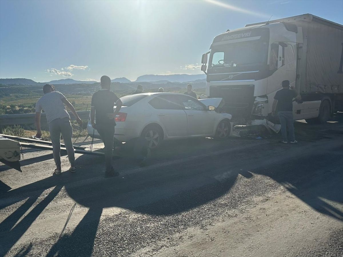 Mersin'deki Trafik Kazası: Anne ve Kızı Hayatını Kaybetti