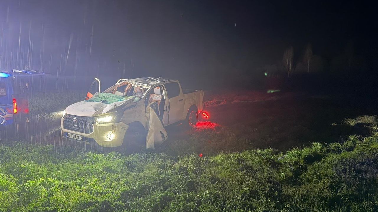 Tatvan’da tek taraflı trafik kazası: 2 yaralı