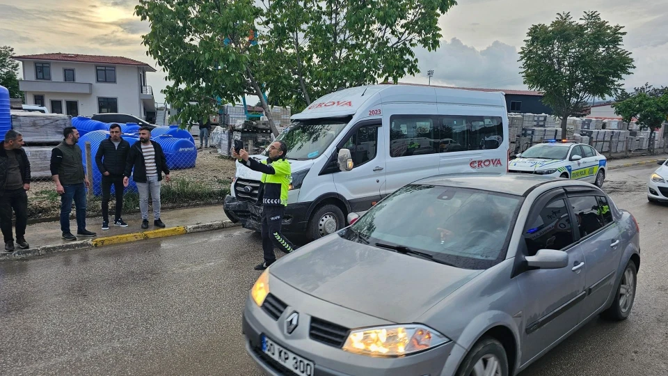 Tokat Erbaa’da feci kaza! İki minibüs çarpıştı: 11 kişi yaralandı | YEREL HABERLER