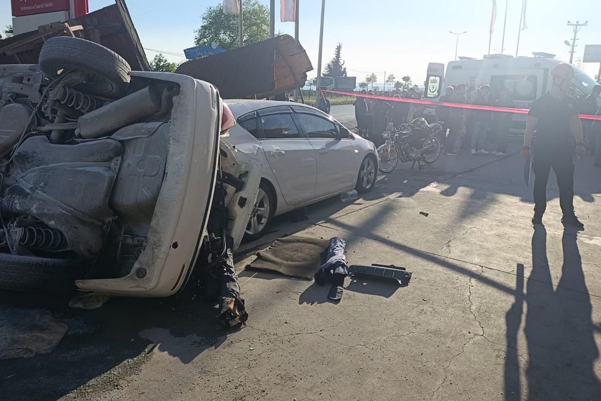 Zonguldak'ta Trafik Kazası: İki Kardeş Yaralandı