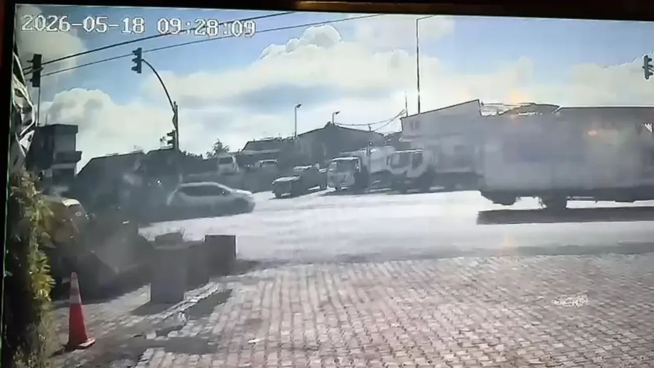 Arnavutköy’de zincirleme trafik kazası: 1’i ağır, 5 yaralı
