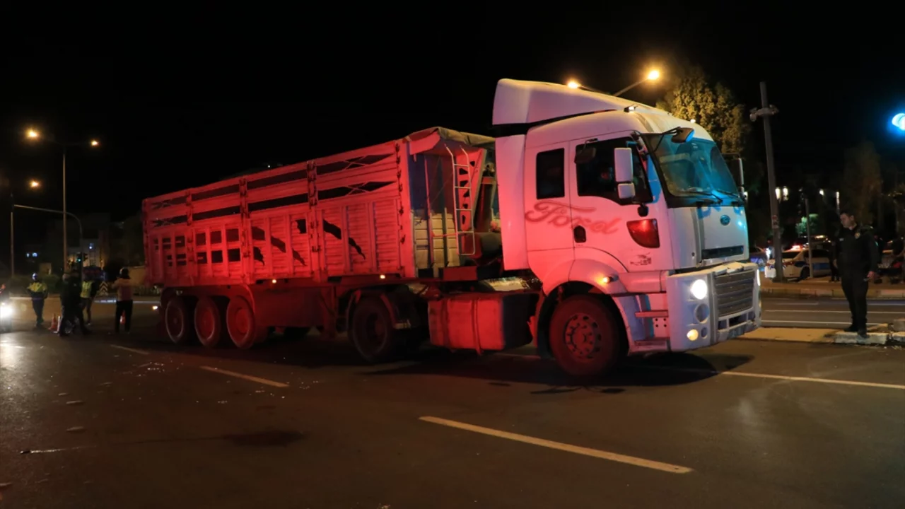 Kilis'te trafik kazası! Ağır yaralılar var...