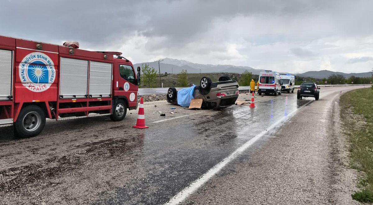 Korkuteli'de Trafik Kazası: İki Ölü, İki Yaralı