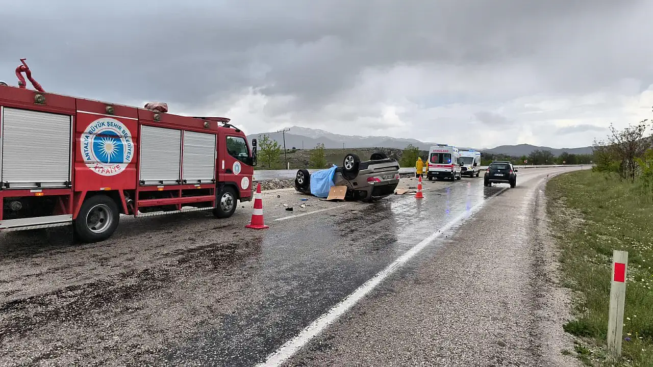 İki ayrı feci kaza: 4 kişi hayatını kaybetti, 2 kişi yaralandı - Asayiş