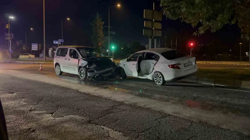 Elazığ’da trafik kazası: Dört kişi yaralandı