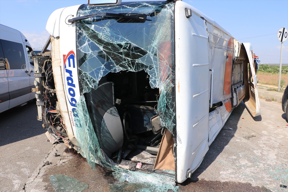 Kilis’te zincirleme trafik kazasında 8 kişi yaralandı