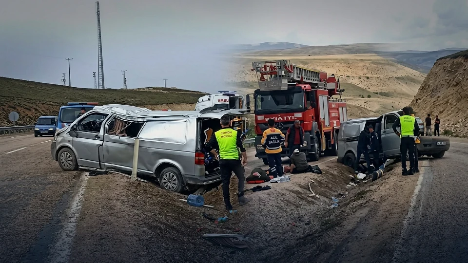Sivas'ta Feci Trafik Kazası: Gürün ilçesinde devrilen minibüste 1 kişi hayatını kaybetti | 3. Sayfa Haberleri