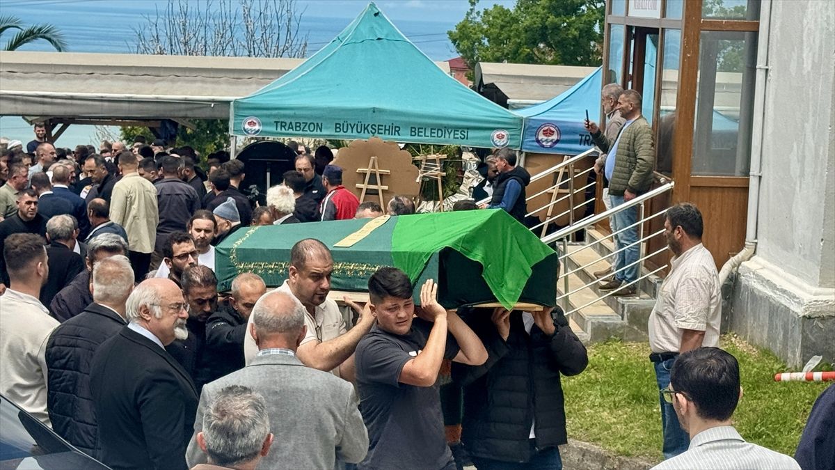 Giresun'da Trafik Kazası: 5 Kişilik Aile Hayatını Kaybetti