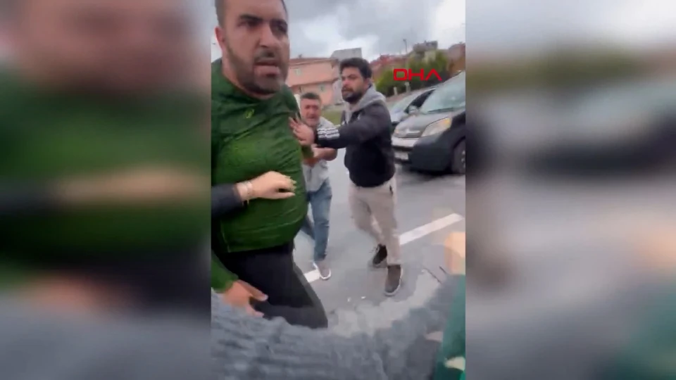 Sancaktepe trafik kazası kavga kadın sürücü