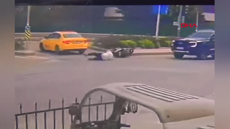 Silivri ışık ihlali kaza anı görüntüleri