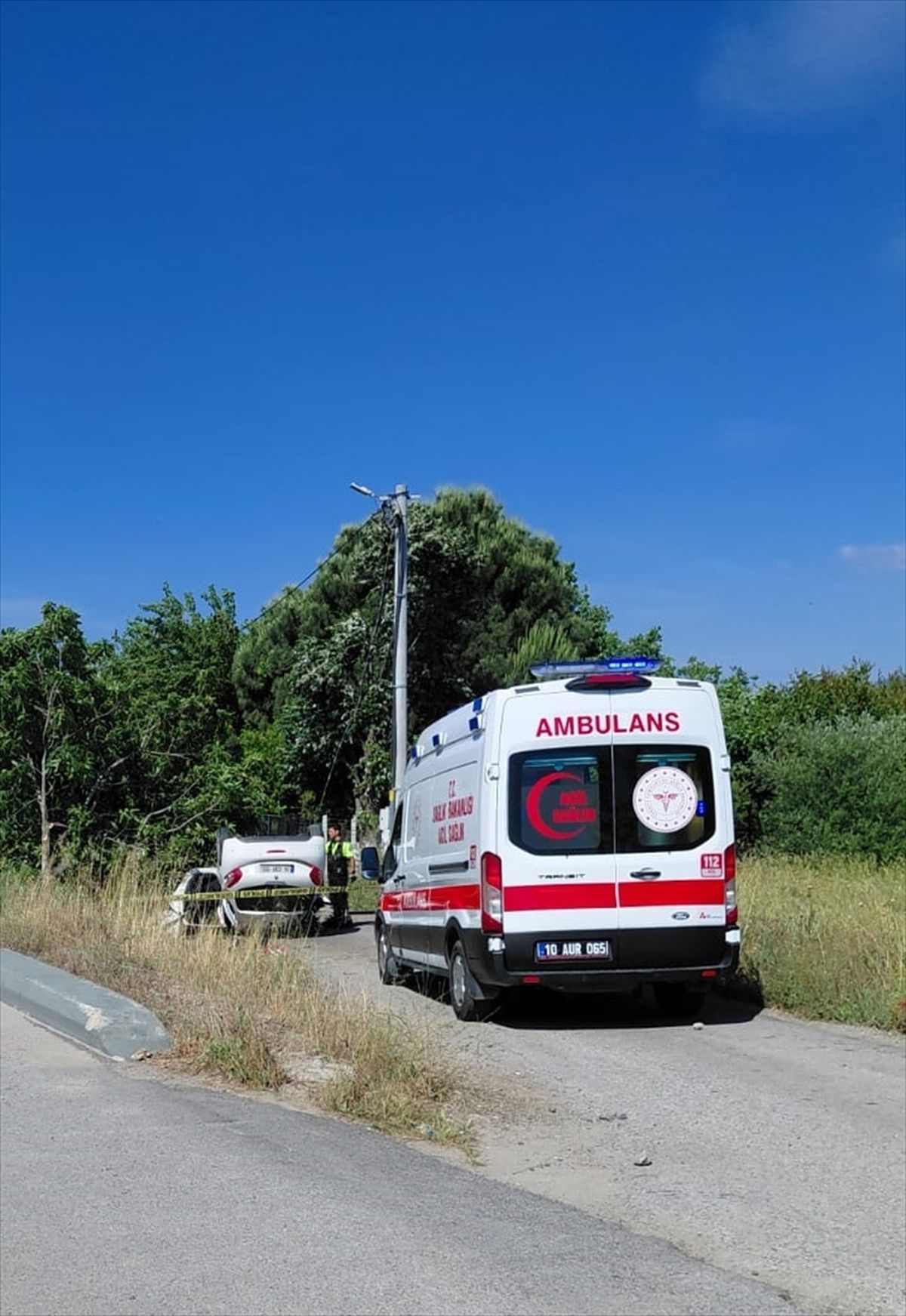 Edremit'te trafik kazası: 1 ölü, 3 yaralı