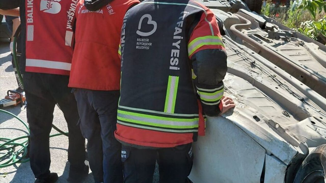 SON DAKİKA: Balıkesir Edremit’teki trafik kazasında araç devrildi 1 ölü, 3 yaralı